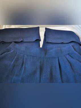 St. John sportswear Navy Knit Pleated Trousers